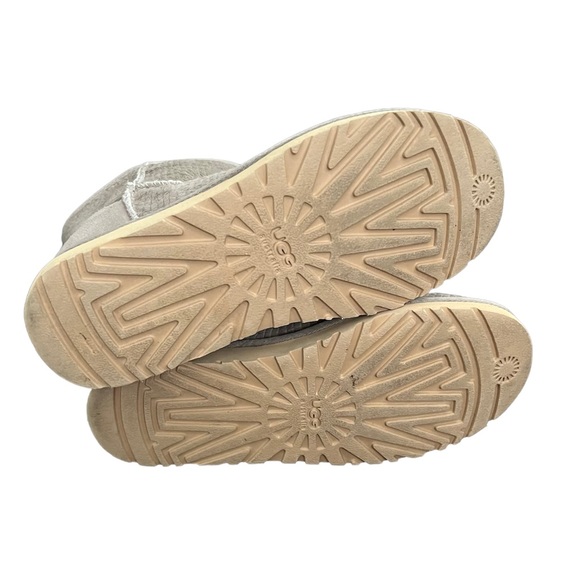 Ugg Classic Short Calf Hair Brown Oyster Fur Leather boots - Picture 2 of 5